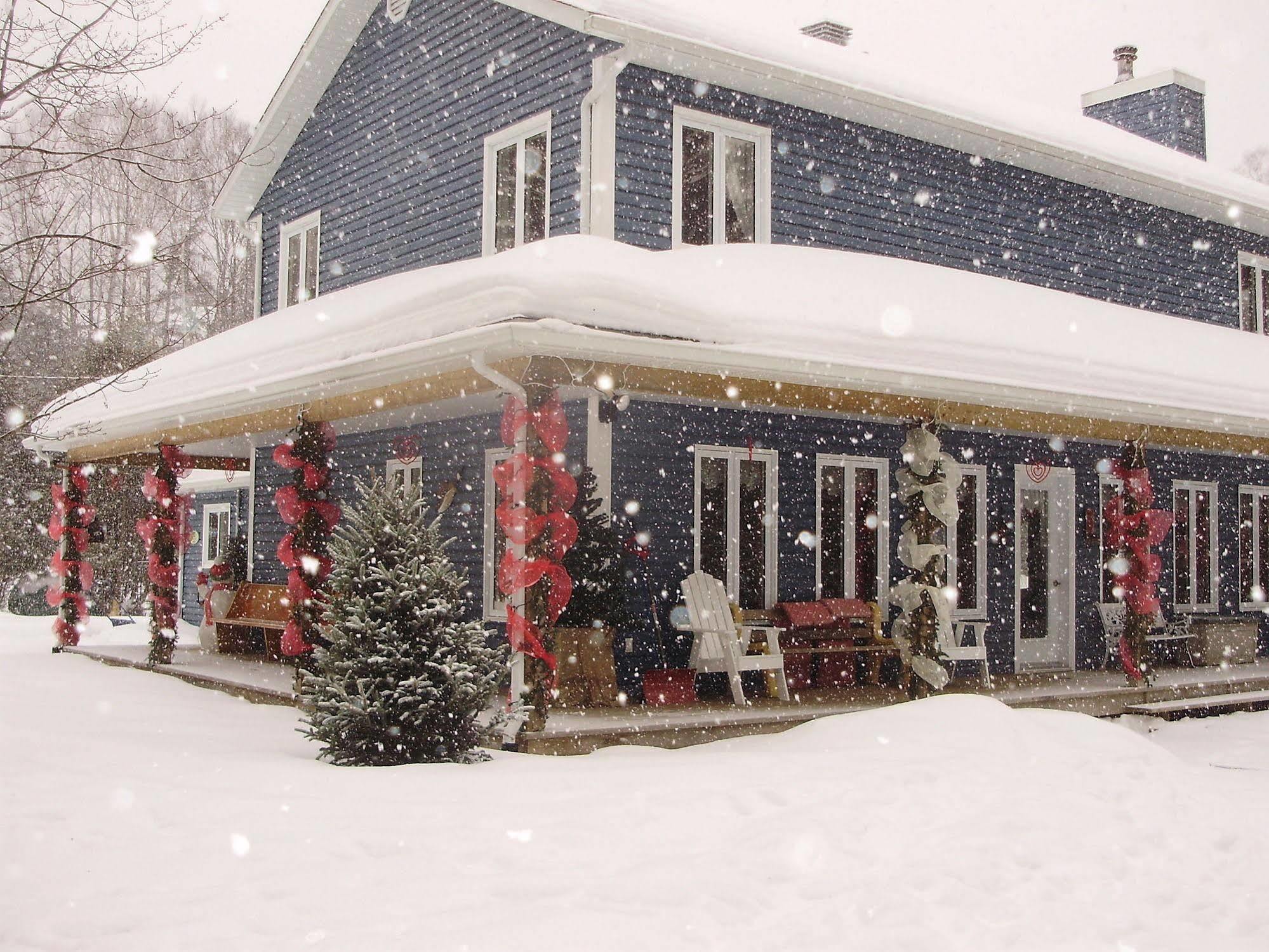 La Petite Douceur Bed & Breakfast Lac Superieur Exterior photo